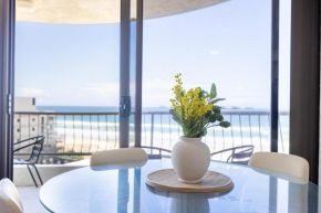 Waterfront 3-BR in the Heart of the Gold Coast